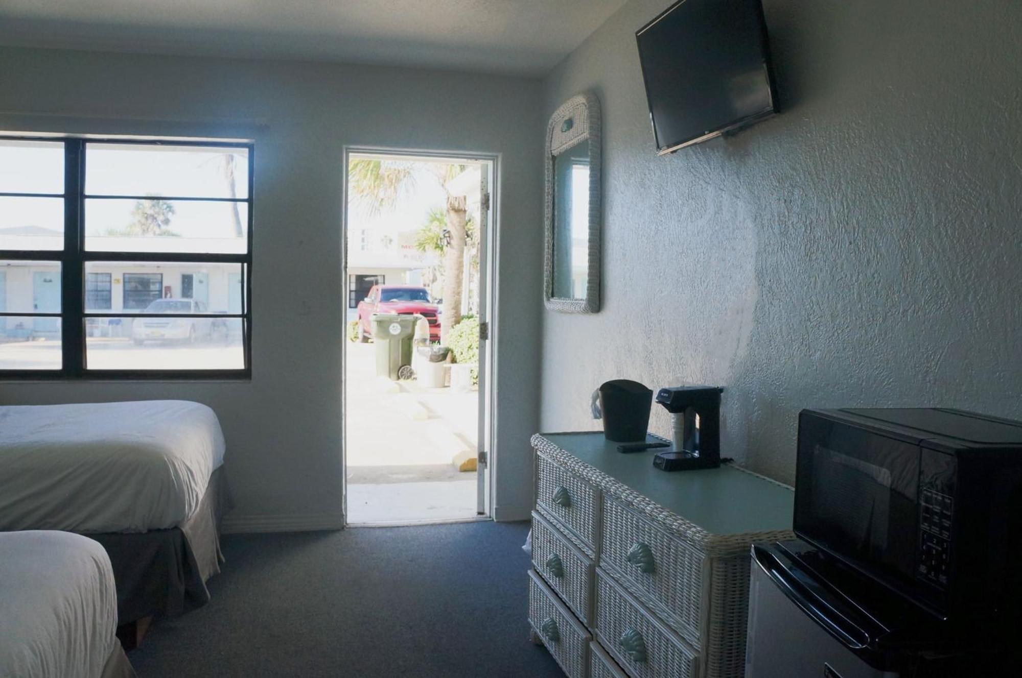 Ocean Holiday Motel Daytona Beach Buitenkant foto
